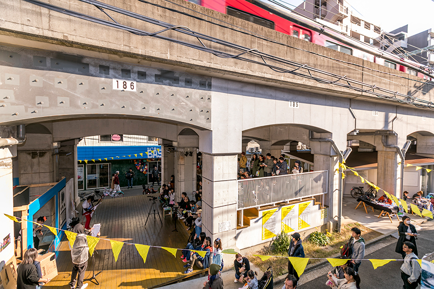 既存の「まち」を⾶び越え、⾏き交う多様な価値